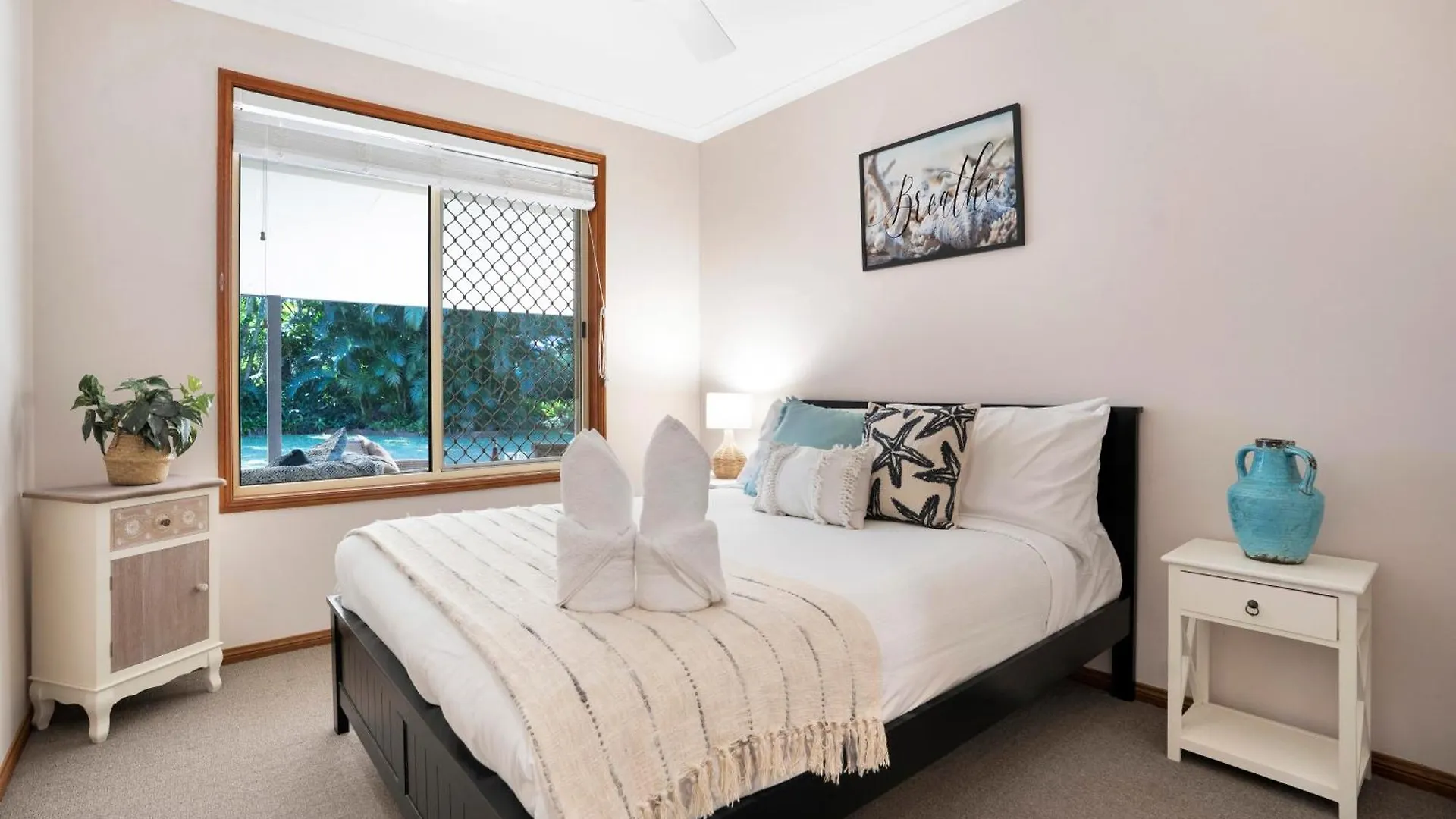 펜션 Sea Breeze Cottage At Mudjimba - Pet Friendly 오스트레일리아
