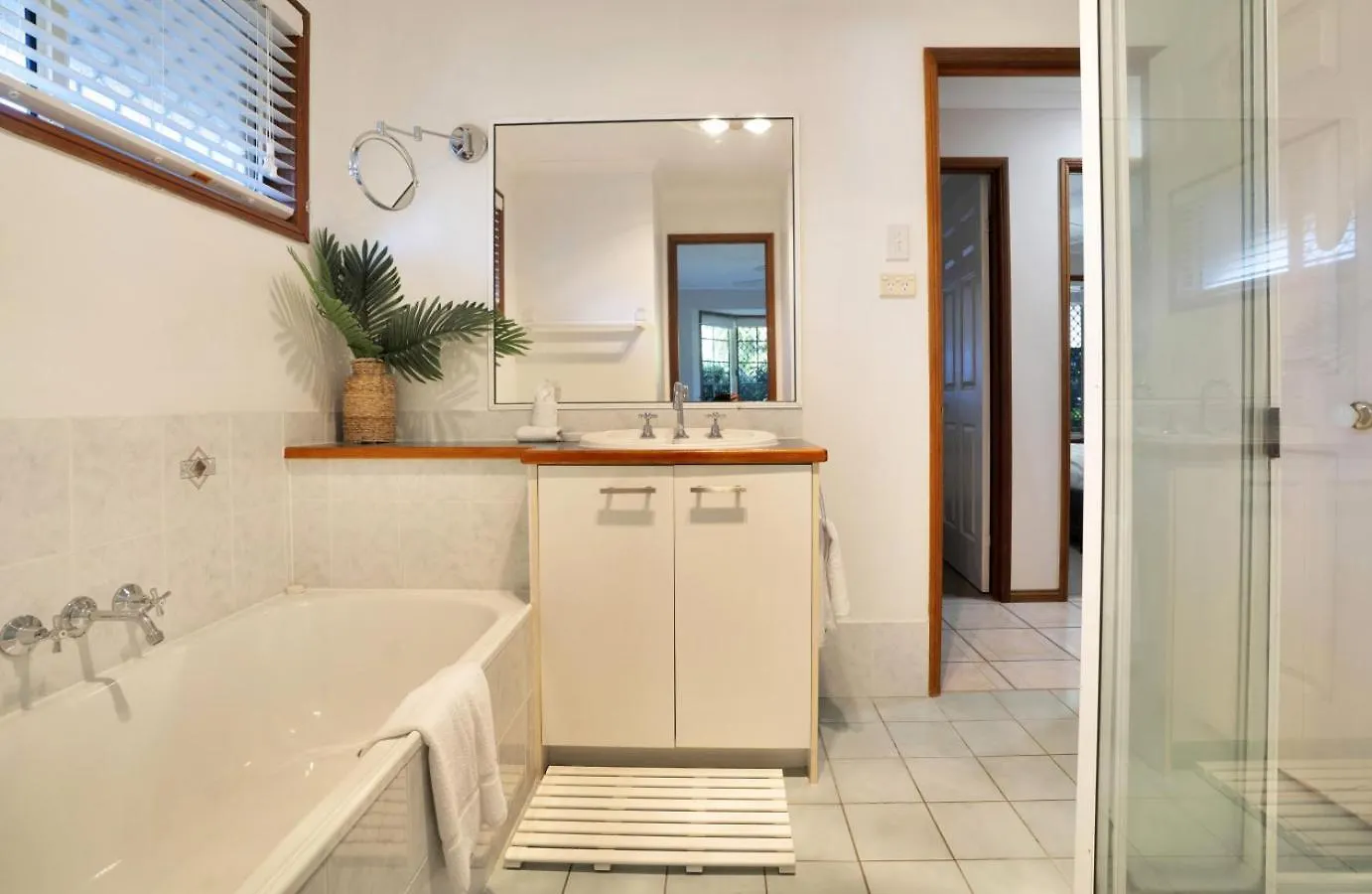 Sea Breeze Cottage At Mudjimba - Pet Friendly 오스트레일리아